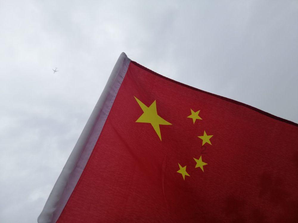 标普500 ETF（159612）涨4.9%，成交额超1.9亿元，盘中溢价交易